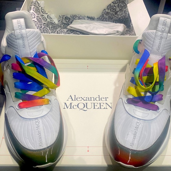 ALEXANDER MCQUEEN - Picture 1 of 4